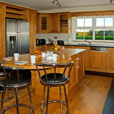 بيت للعطل 4 Bed In Oc-ii09887