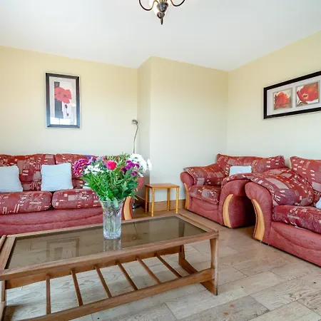 4 Bed In Oc-ii09887 Holiday home